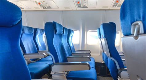 uçakta hangi koltuklar cam kenarı